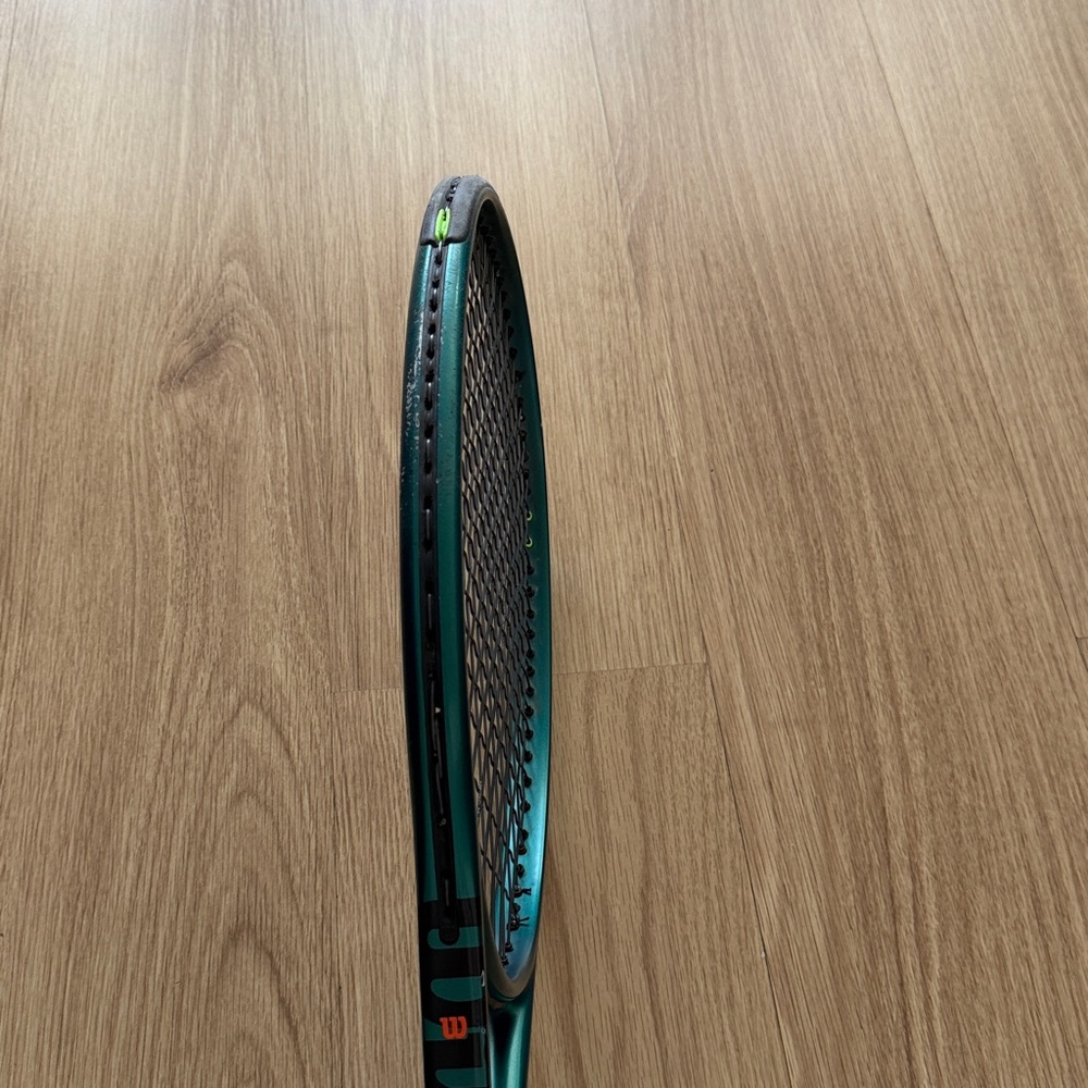 Wilson Men's Wilson BLADE Tennis Racket 4 41/2V9 Unisex leather grip excellent - Picture 15 of 16